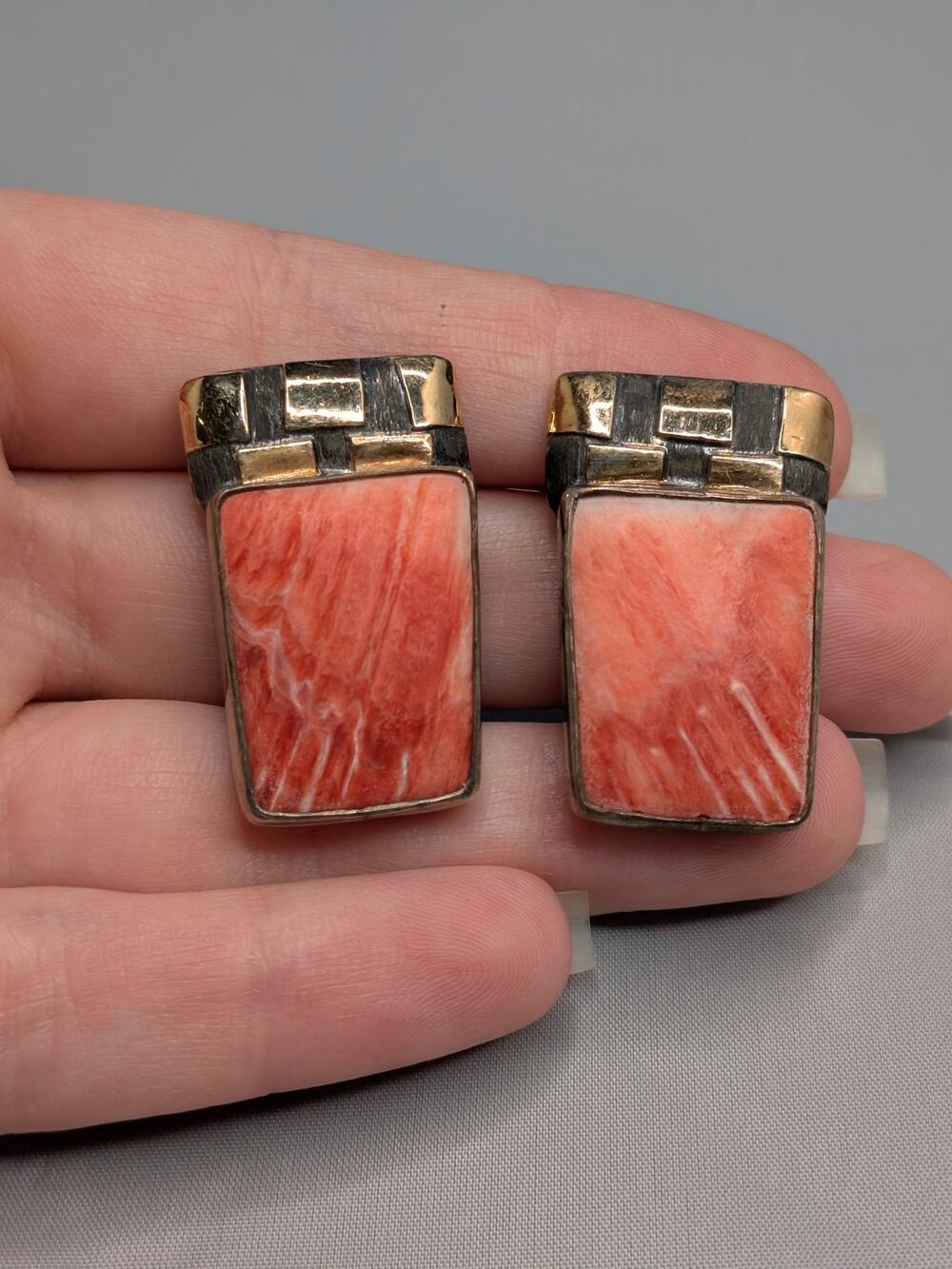 DIAN MALOUF 14 KT. YELLOW GOLD AND STERLING SILVER SPINY OYSTER CLIP EARRINGS